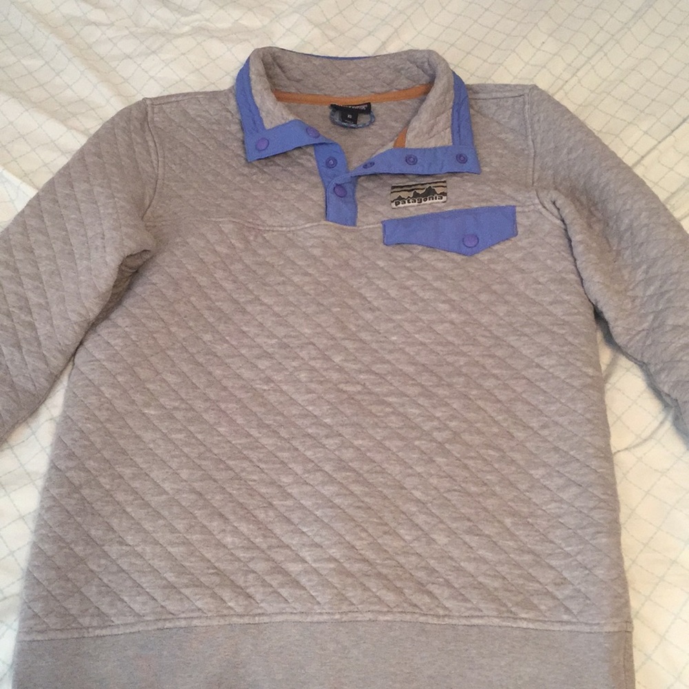 XS, good condition Patagonia pullover!